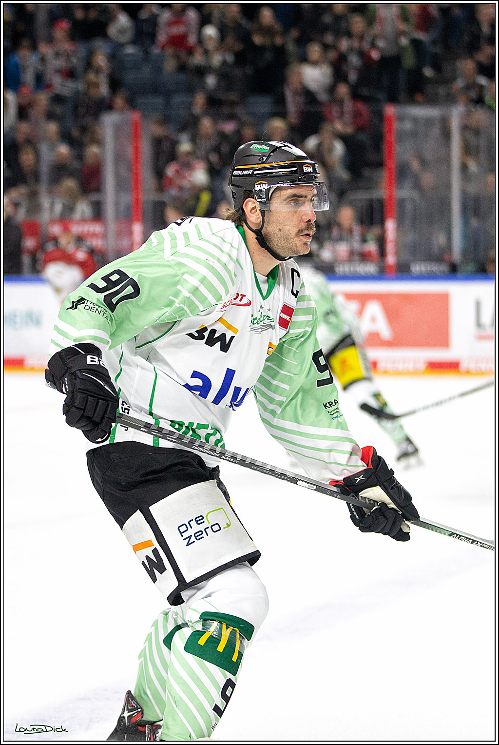 PENNY DEL; Koelner Haie- Bietigheim Steelers; Koeln, 19.11.2021